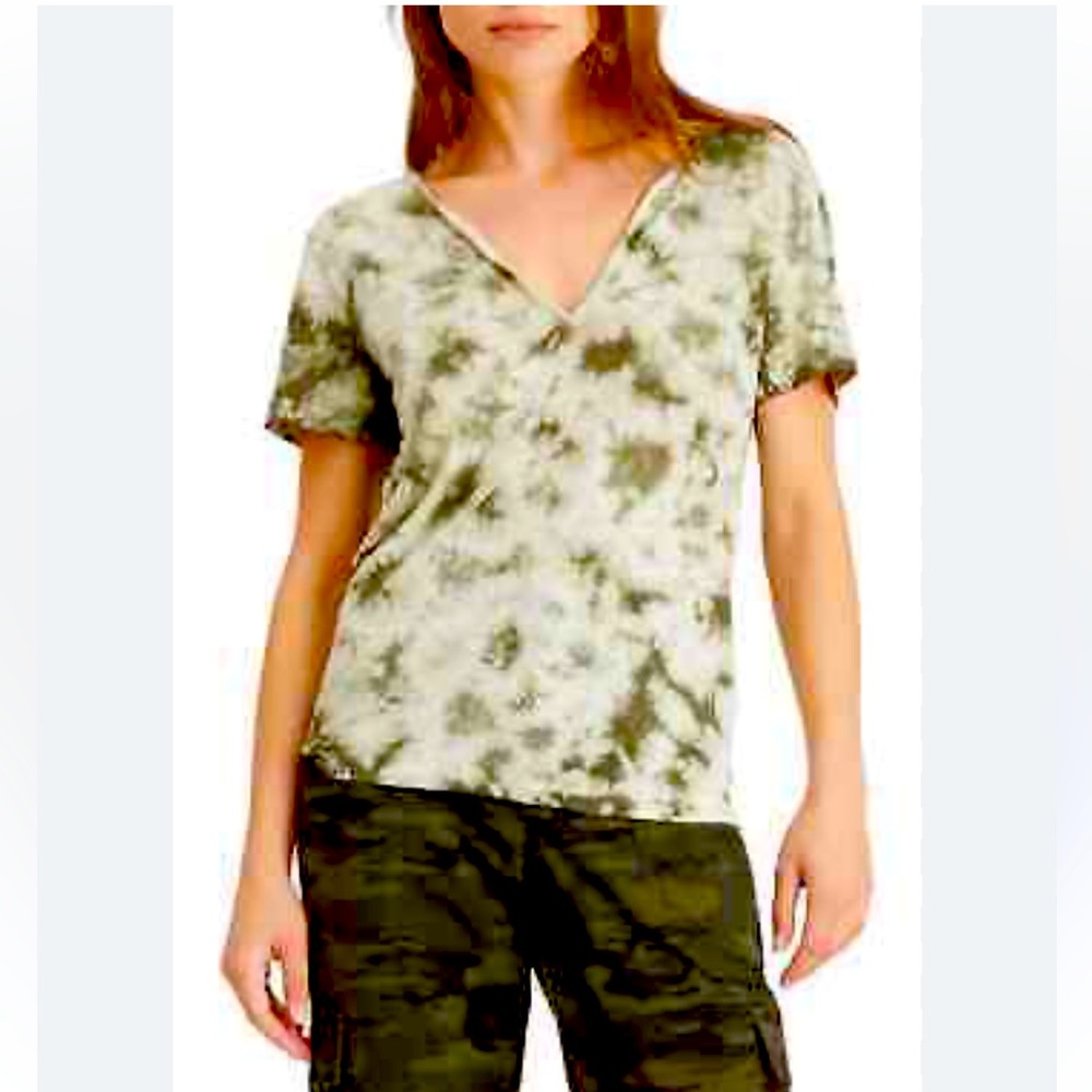 Women's Tie-Dye V-Neck Top